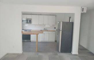 3 beds, 1 bath, 1,100 sqft, $1,295, Unit Unit A