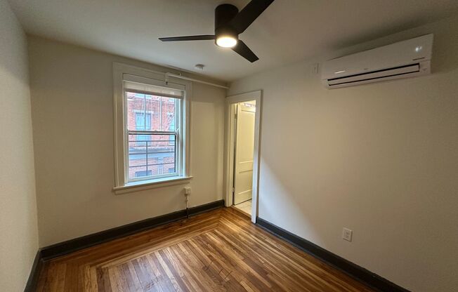 1 bed, 1 bath, 446 sqft, $1,040, Unit 202 (AMI)