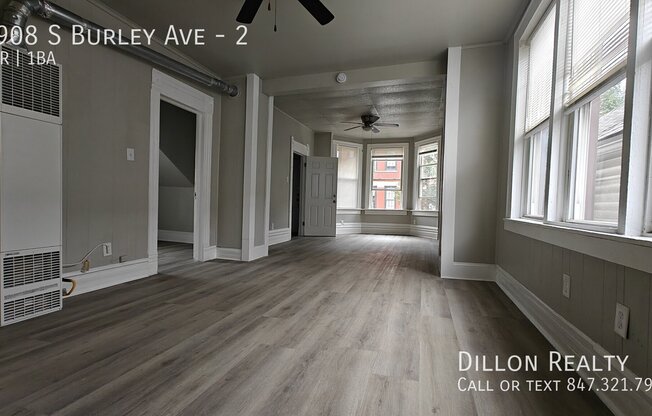 8908 S BURLEY AVE