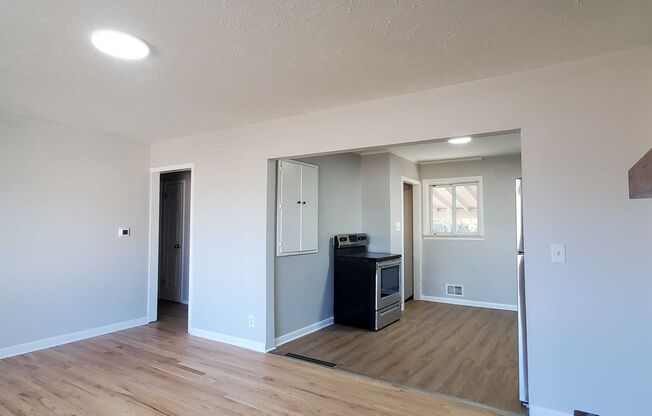 4 Bedroom newly renovated home in Denver
