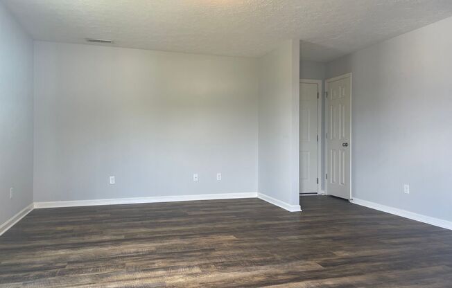 1 bed, 1 bath, $750, Unit 355F