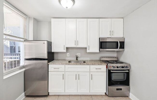 1 bed, 1 bath, 650 sqft, $1,250, Unit A16