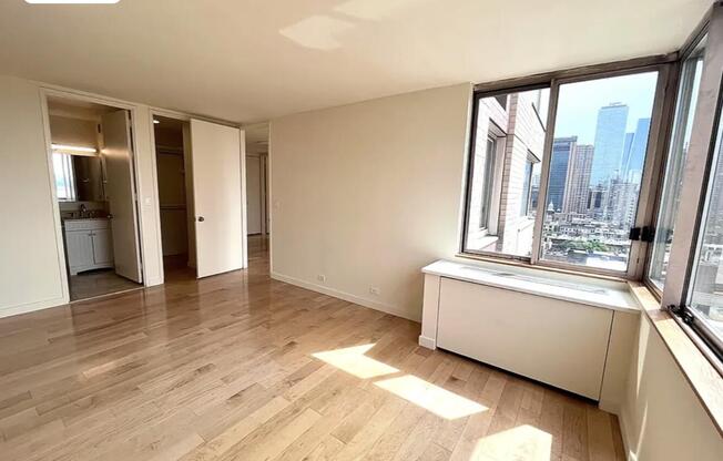 2 beds, 2 baths, 1,090 sqft, $7,000, Unit 9E