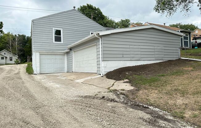 2 Bedroom with 3 Stall Attached Garage