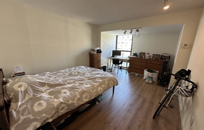 2 beds, 2 baths, 1,257 sqft, $4,300, Unit 301