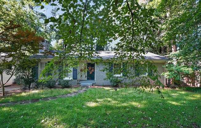 807 CARDOVA DR NE
