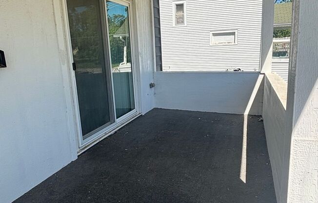 5br/2ba home minutes from I-80 Access!