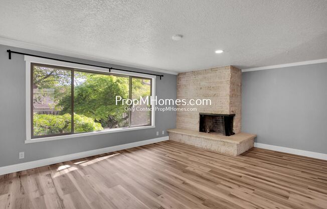 Beautifully Updated Four Bedroom Home in West Beaverton!