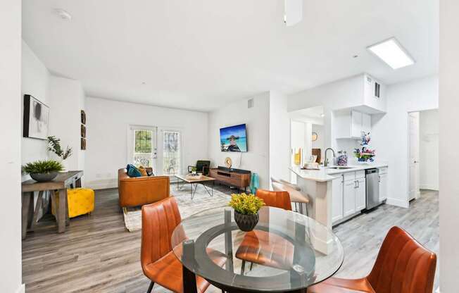 Stone Cliff Apartments