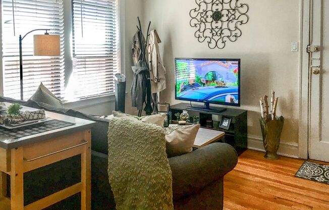 1 bed, 1 bath, 475 sqft, $1,795, Unit 4723-2