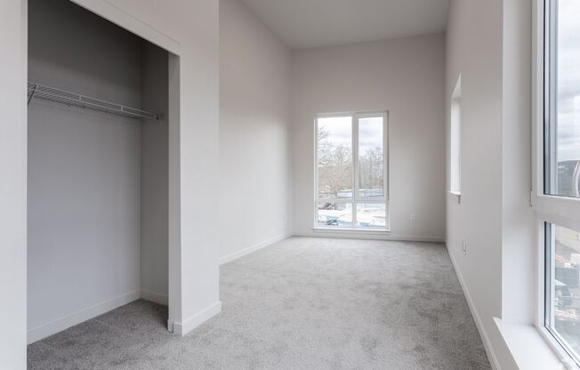 2 beds, 1 bath, 922 sqft, $1,900, Unit 228