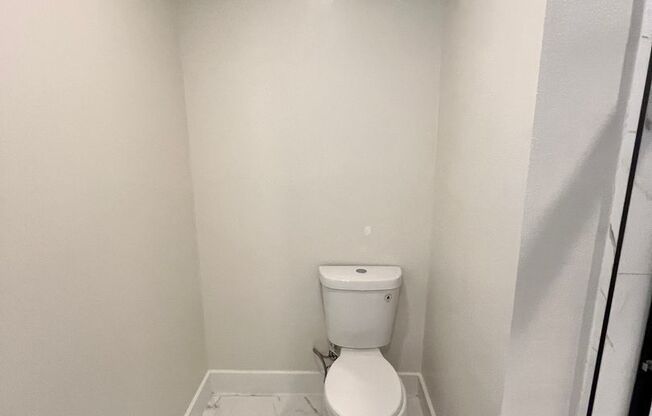 3 beds, 2 baths, 1,200 sqft, $2,599, Unit 1517-01