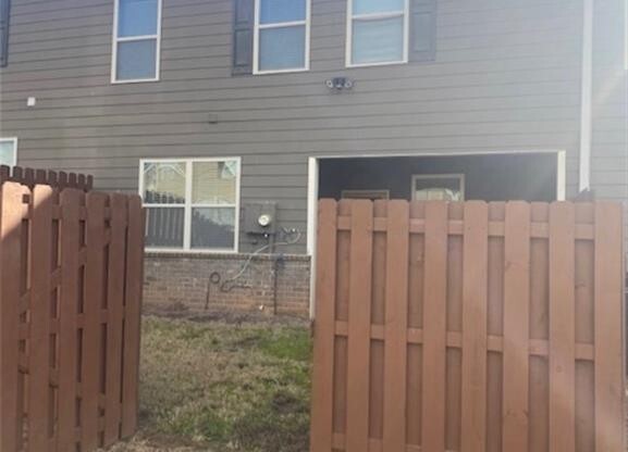 413 FERN BAY DR