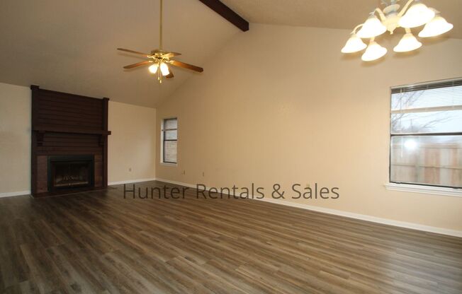 3 beds, 2 baths, $1,495