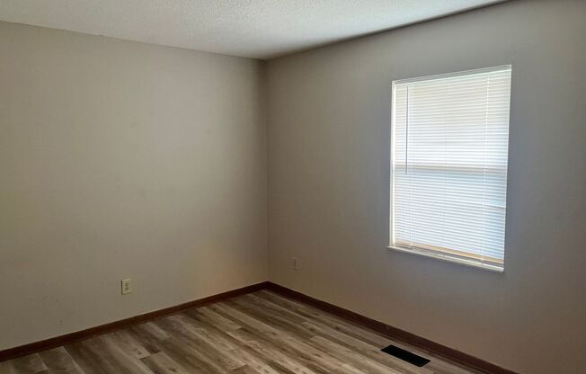 2 beds, 1 bath, $1,500