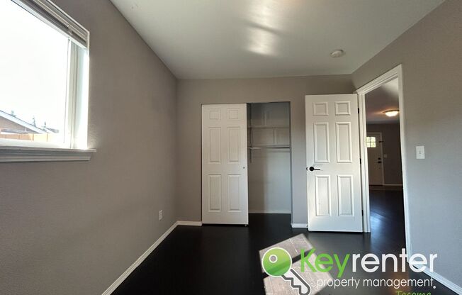 2 beds, 1 bath, $2,295