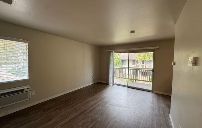 Studio, 1 bath, 360 sqft, $1,425, Unit 51