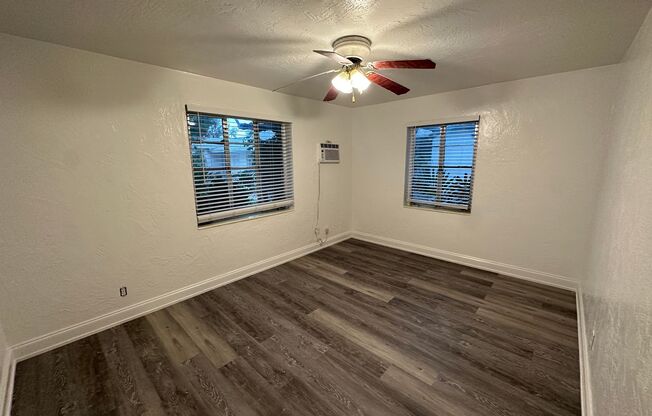 2 beds, 1 bath, 795 sqft, $1,725, Unit 8