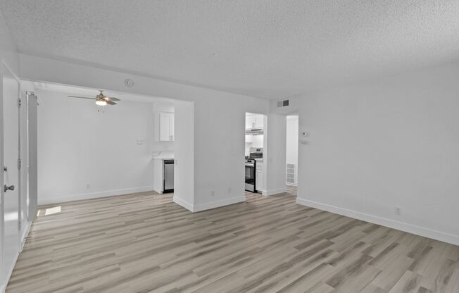 1 bed, 1 bath, 660 sqft, $1,395, Unit 239