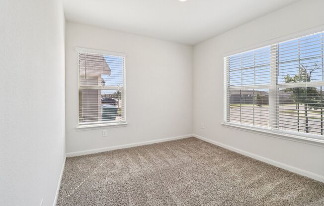 3 beds, 2 baths, 1,572 sqft, $1,945, Unit 612 Trinity Trl