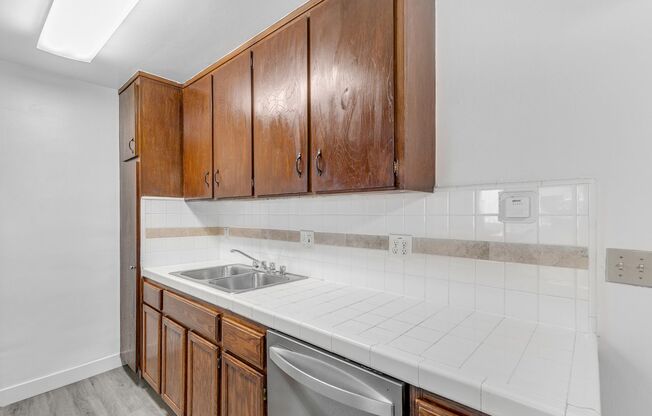 1 bed, 1 bath, $2,190, Unit 4