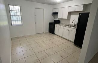 2 beds, 1 bath, 1,000 sqft, $2,300, Unit 15810 NW 38th Court