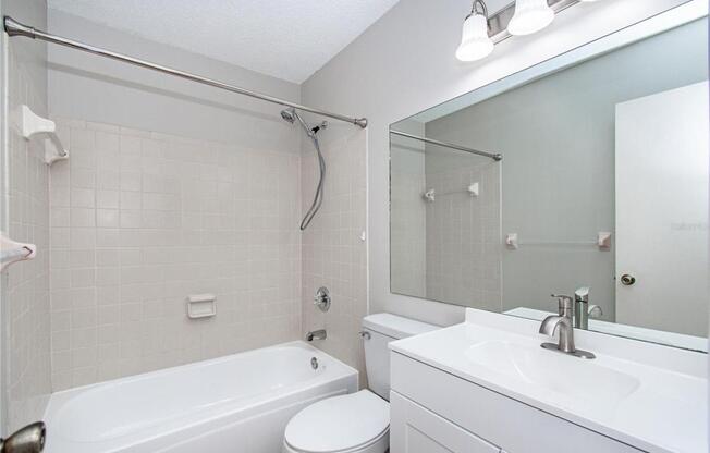 2 beds, 2 baths, 864 sqft, $1,500