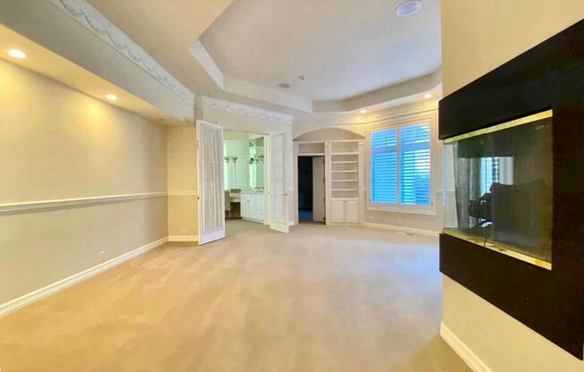 6 beds, 5.5 baths, $9,000