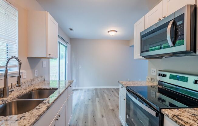 608 HILLTOP DR