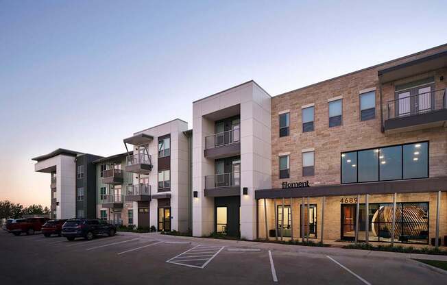 the building where the hotel is located