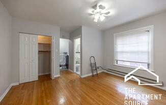 3263 W Wrightwood Ave