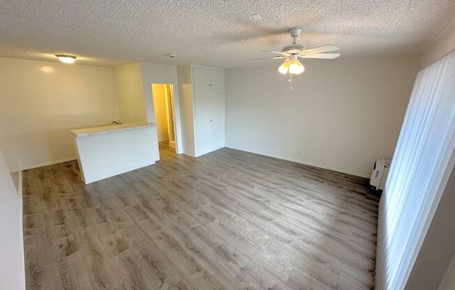 Highly updated 1bd/1ba in Canoga Park, Chatsworth adjacent! Parking included