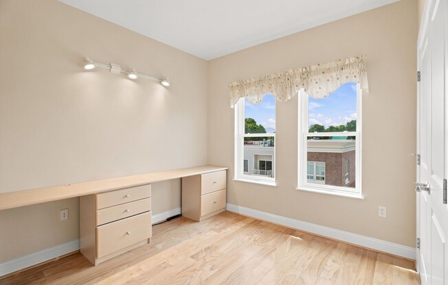 2 beds, 2 baths, 1,004 sqft, $3,800, Unit EPH15