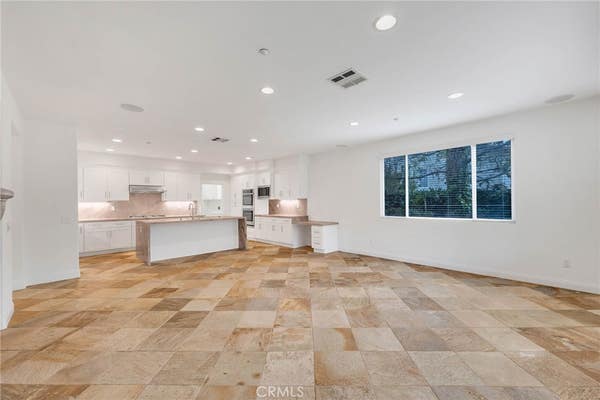 12215 DELANTE CT