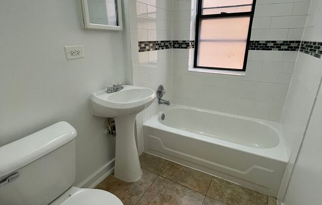 1 bed, 1 bath, 650 sqft, $1,085, Unit WL 103