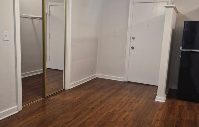 5210-14 S. Woodlawn