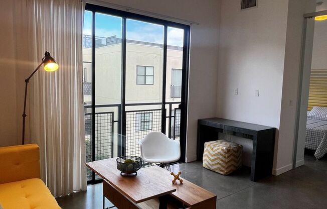 1 bed, 1 bath, 367 sqft, $2,345, Unit 219