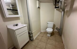 2 beds, 1 bath, $1,800, Unit BMT2