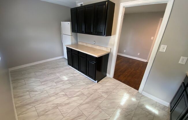 1 bed, 1 bath, 710 sqft, $899