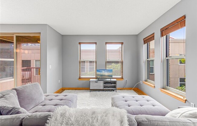 545 N 1 ST