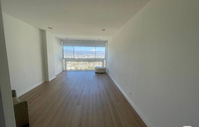 2 beds, 2 baths, 1,301 sqft, $7,250, Unit 2704