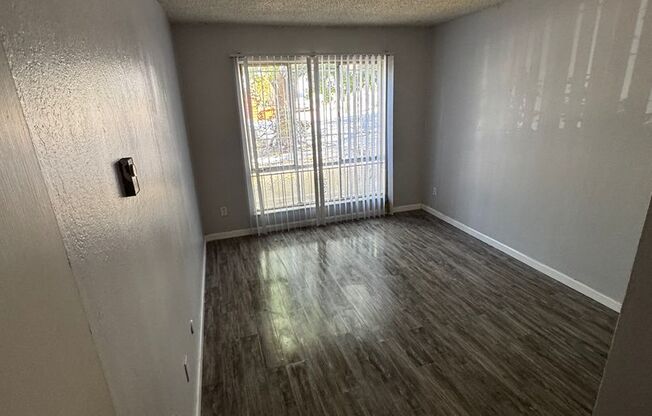 1 bed, 1 bath, 835 sqft, $1,895, Unit 106