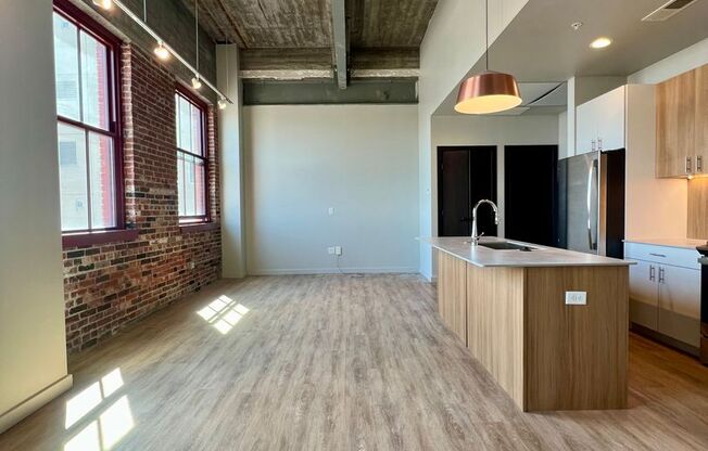 1 bed, 1 bath, 750 sqft, $1,375, Unit 603