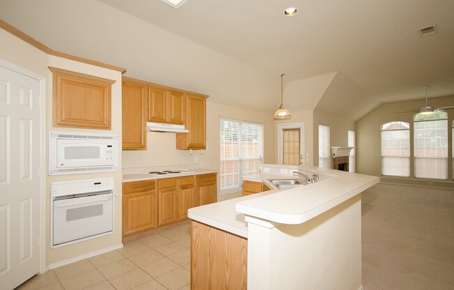 Open, Airy & Bright 4 Bedroom Home in Knolls at Russell Creek!
