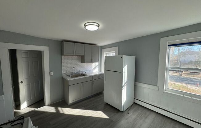 2 beds, 1 bath, $1,500, Unit 2nd Floor