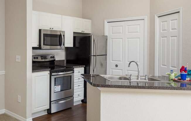 Egrets Landing Apartments - Upgraded stainless steel appliances in select units