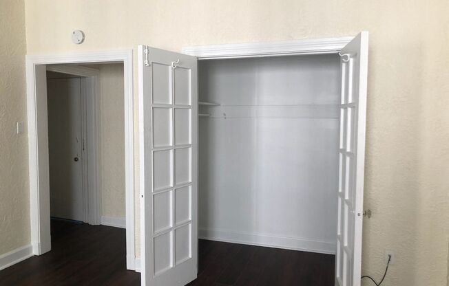 Studio, 1 bath, 308 sqft, $1,250, Unit Bayard Manor 307