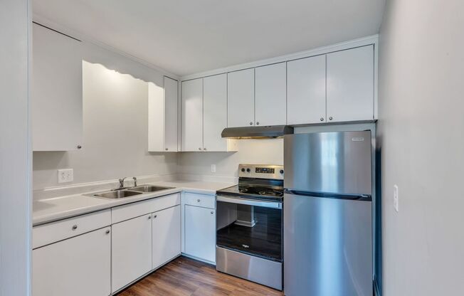 1 bed, 1 bath, 640 sqft, $995, Unit A11