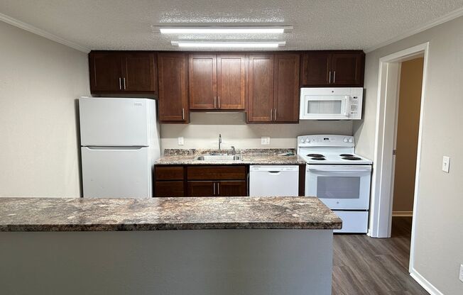 1 bed, 1 bath, 634 sqft, $949, Unit 5991 UD