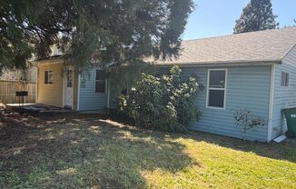 3 Bedroom 2 bath House in Newberg